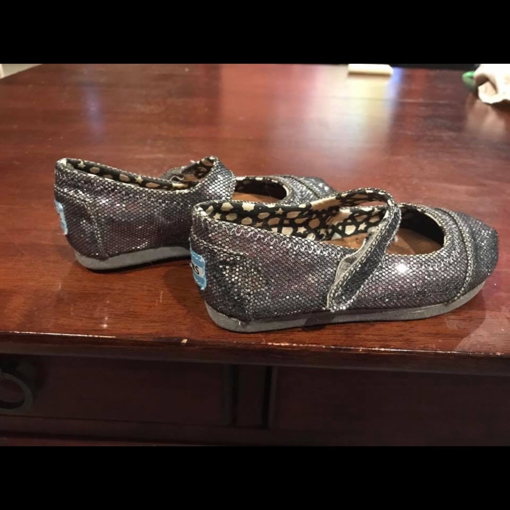 Toddler Toms Mary Jane style size 7